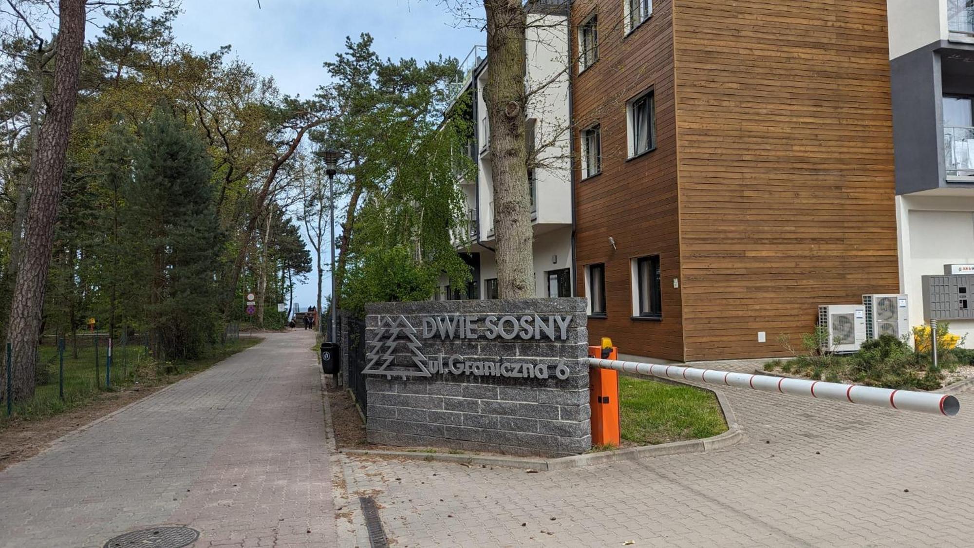 Dwie Sosny I Swierk Ustronie Morskie Exteriér fotografie